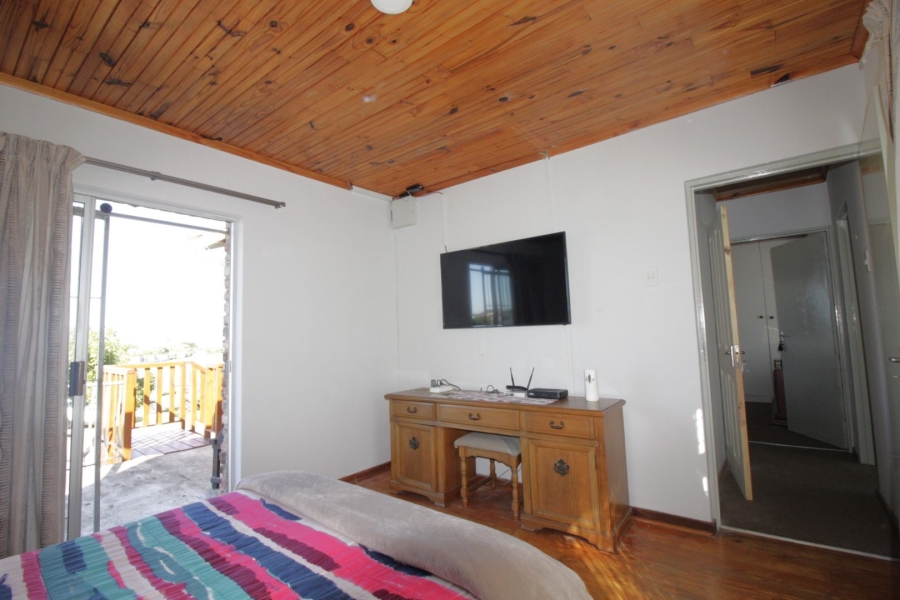 3 Bedroom Property for Sale in Wavecrest Eastern Cape
